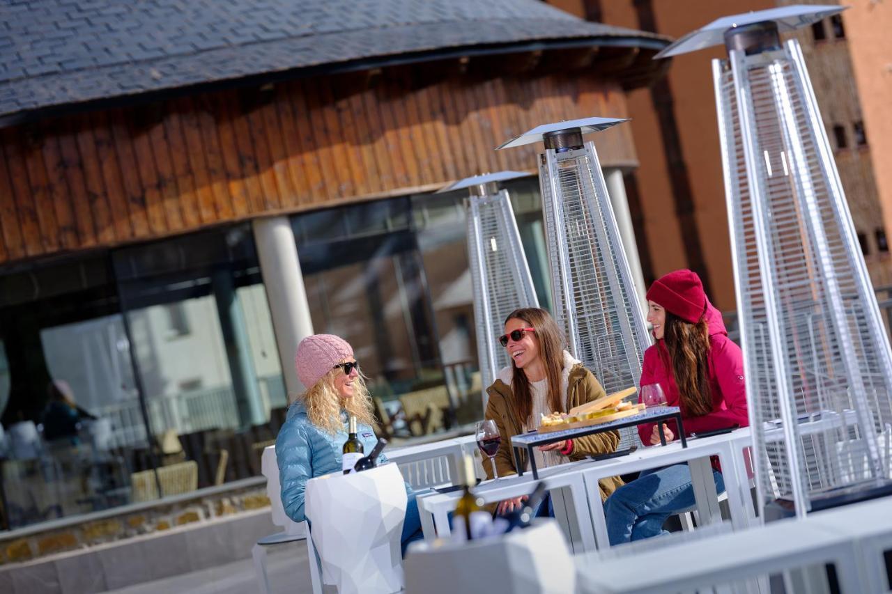 Hotel Snoe Aragon Hills Formigal Exteriér fotografie