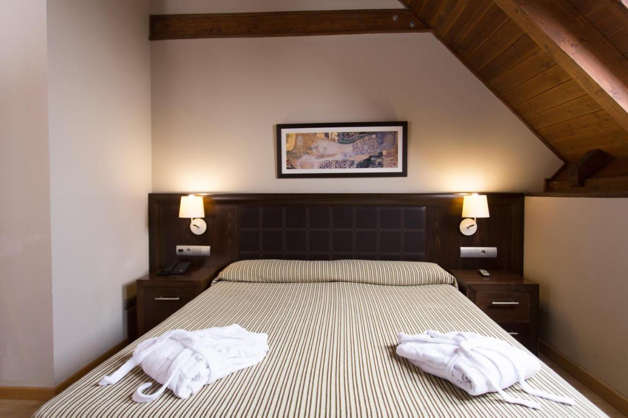 Hotel Snoe Aragon Hills Formigal Exteriér fotografie