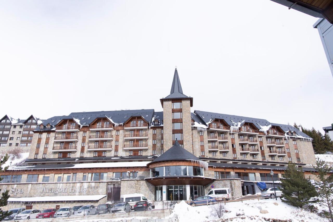 Hotel Snoe Aragon Hills Formigal Exteriér fotografie