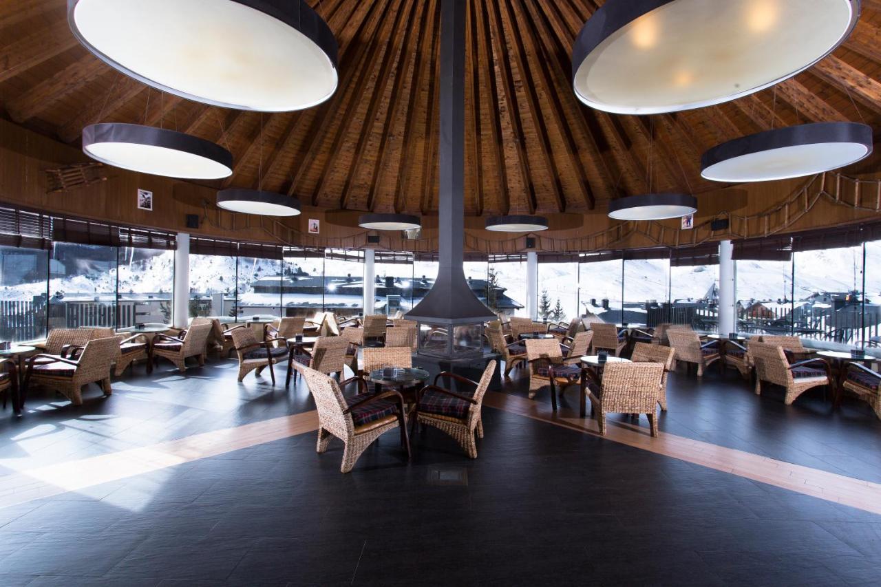 Hotel Snoe Aragon Hills Formigal Exteriér fotografie